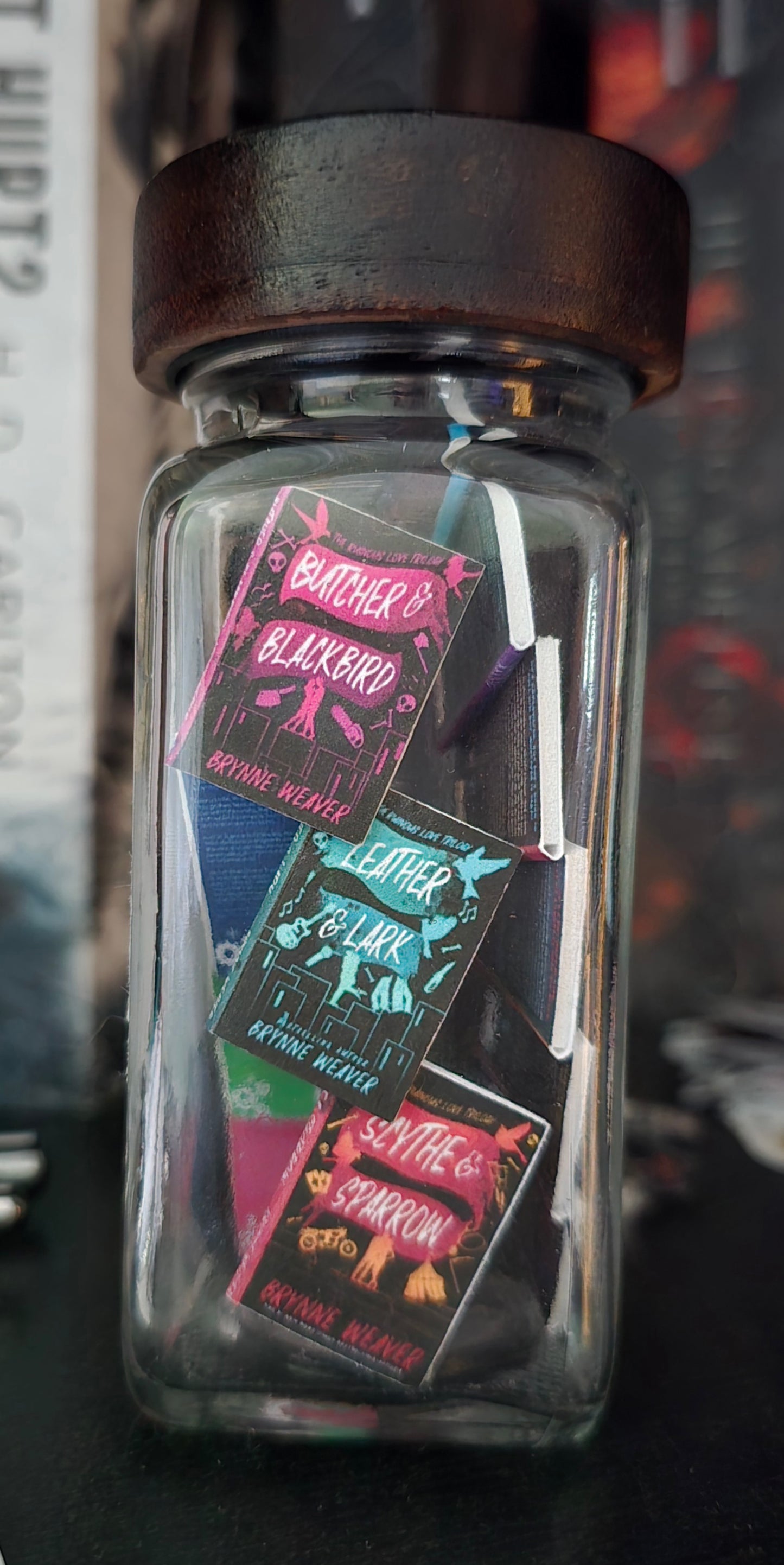 Mini book jar